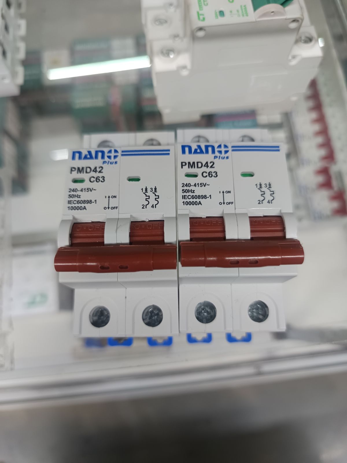 ลูกเซอร์กิต 2P-10KA-63A PMD42C63 NANO