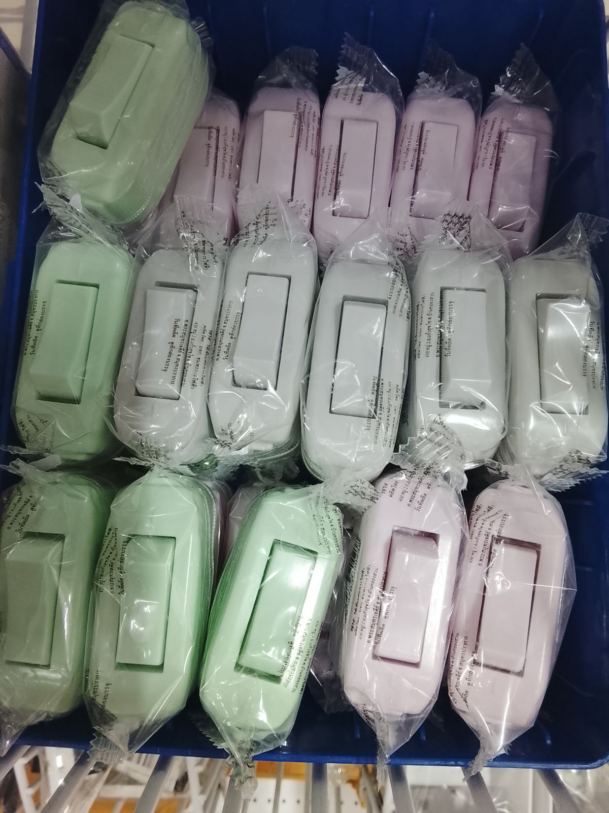 สวิตช์ไฟกลางทาง VENA 6A 250V  (คละสี) V251-PS0621