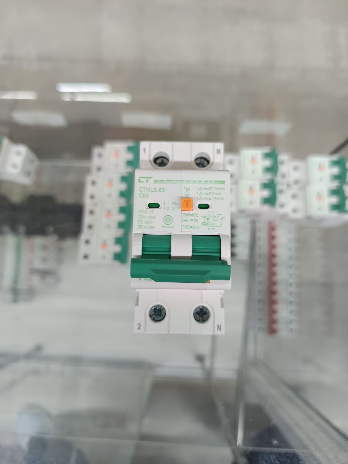 เมนเบรกเกอร์กันดูด CTMLE-2P63A