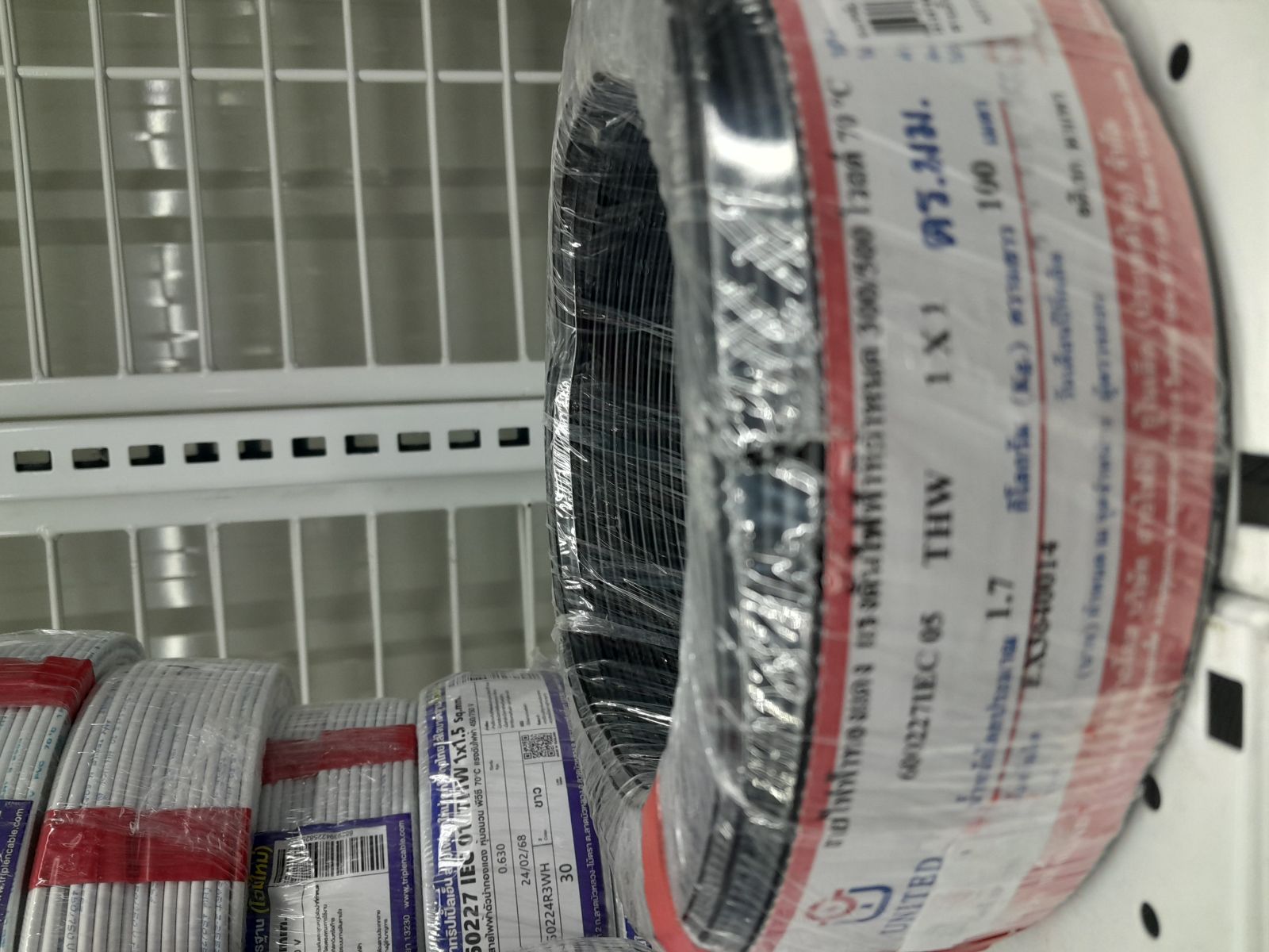 สายเดี่ยว THW 1 ม้วนดำ  ANT/UNITED