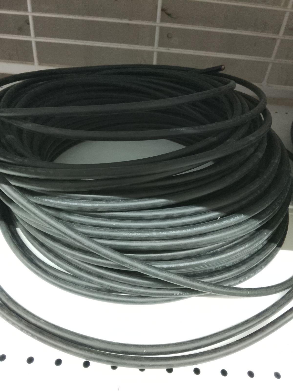 สายเดี่ยวทองแดง THW 10 ANT/UNITED (สีดำ)