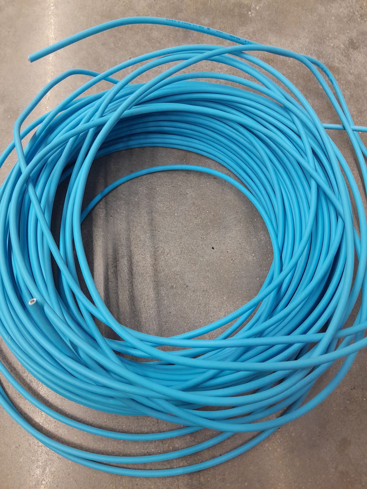 สายเดี่ยว THW #1x4 NNN  - ฟ้า  (แบ่งเมตร)