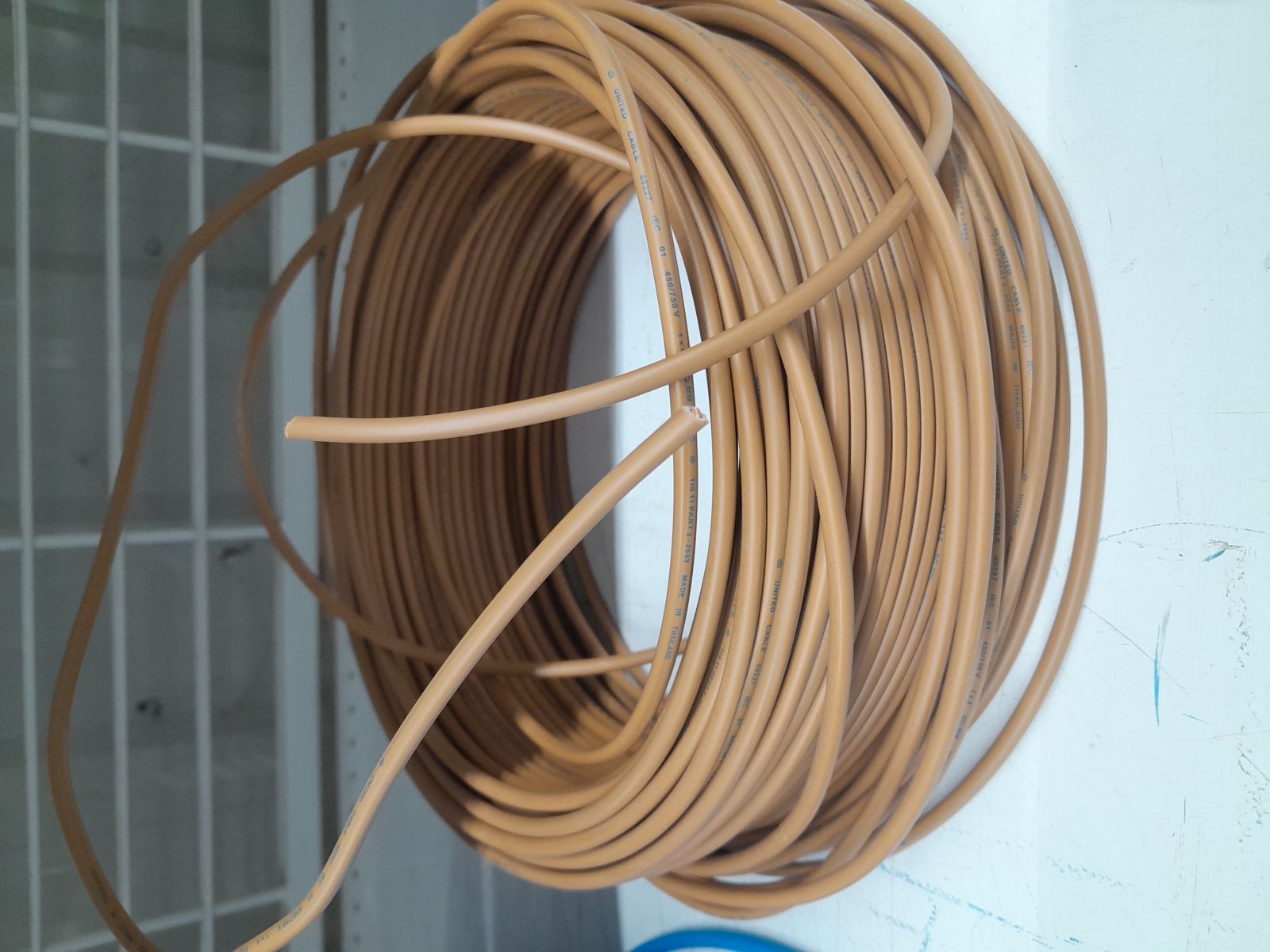 สายเดี่ยว THW 4 น้ำตาล ANT/UNITED (แบ่งเมตร)