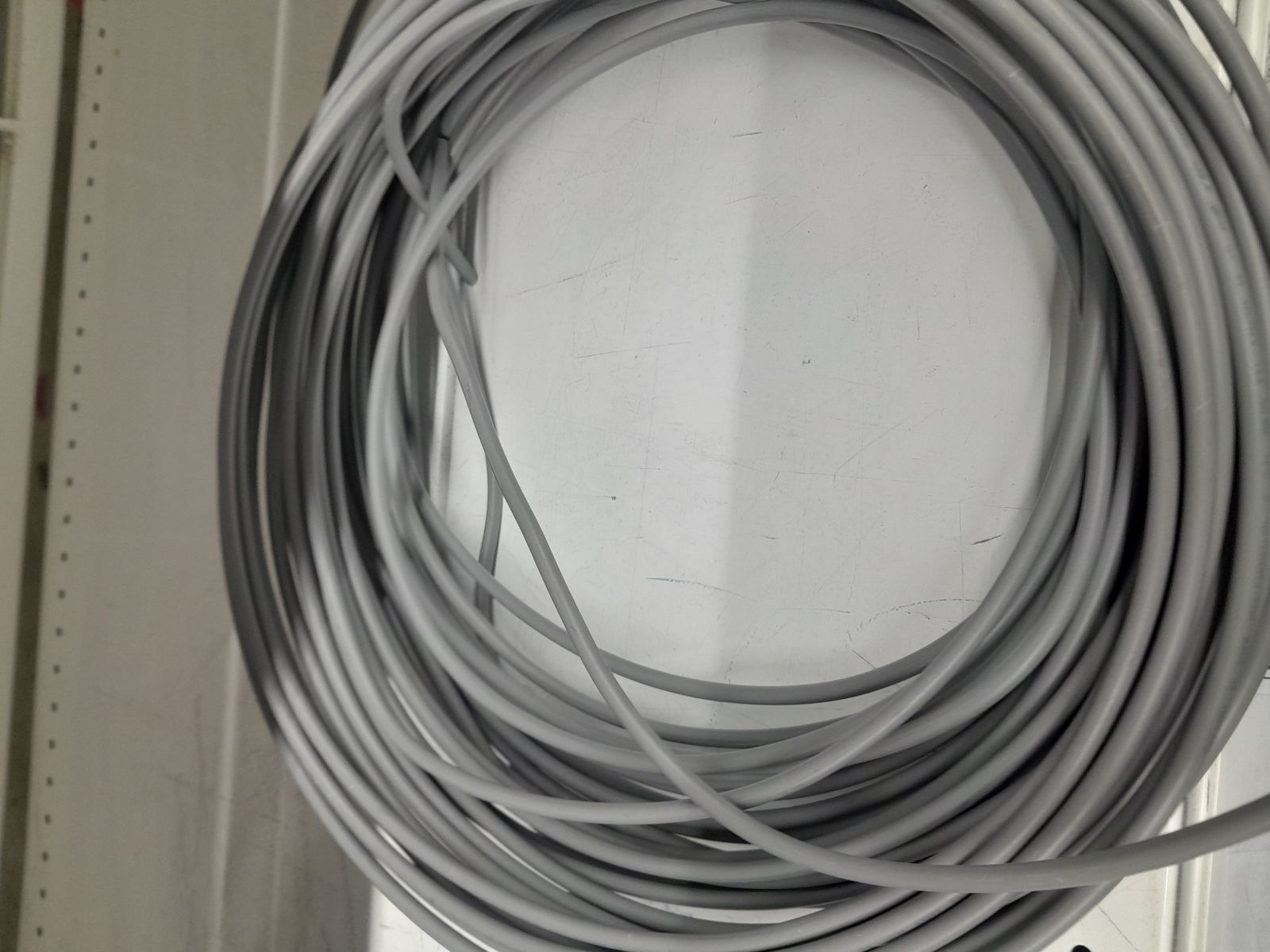 สายเดี่ยว THW 4 ม้วนเทา ANT/UNITED (แบ่งเมตร)