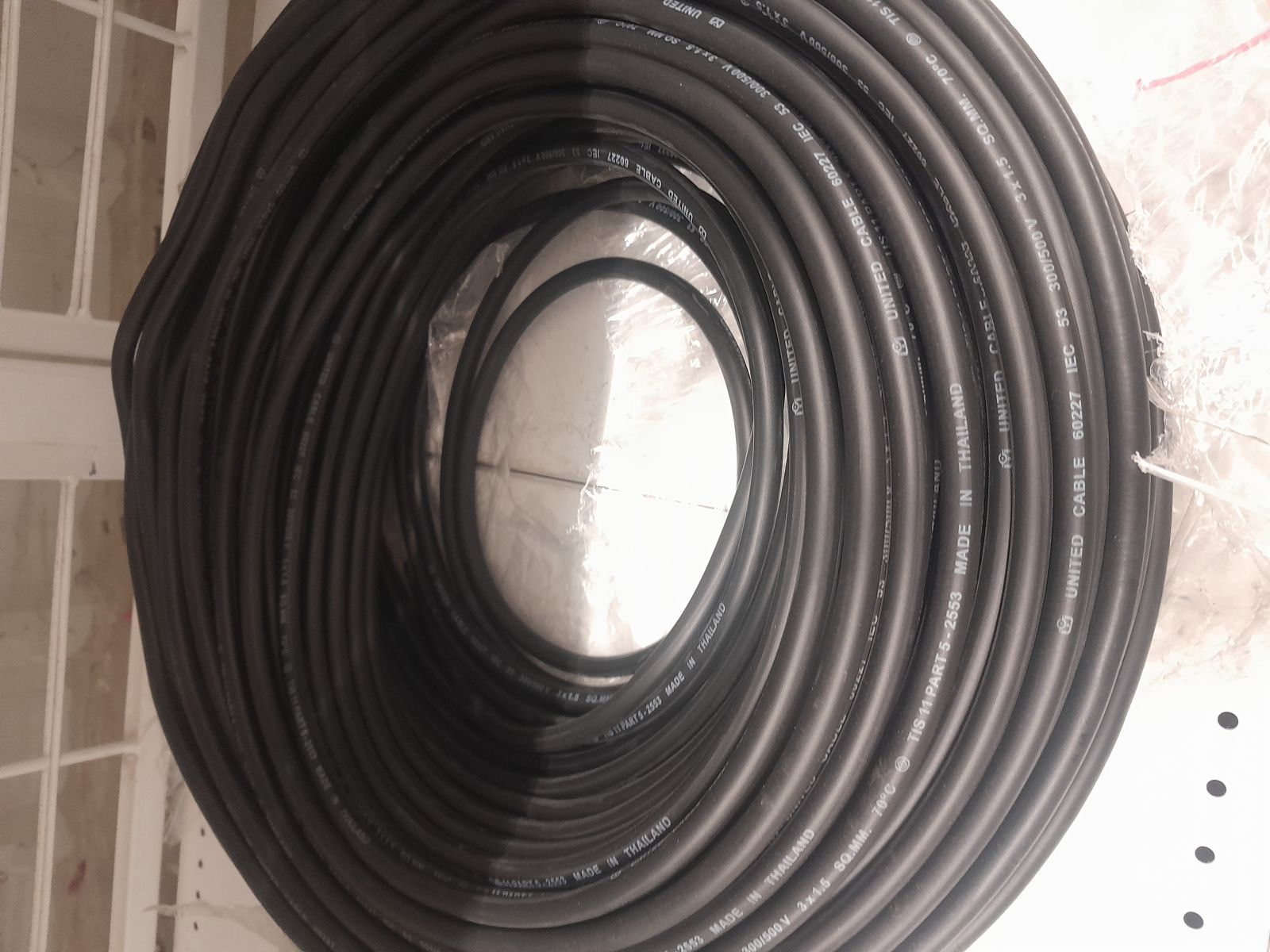 สายไฟหุ้มดำ VCT 3*1.5 UNITED/ANT (แบ่งเมตร)