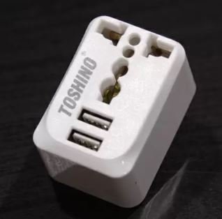 T561-0173 ปลั๊กแปลง 1 ช่อง 2 USB TOSHINO PU-E