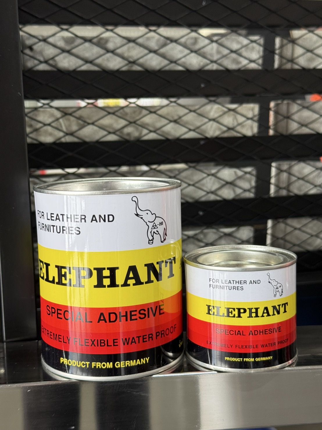 กาวยาง ตราช้าง 170 กรัม