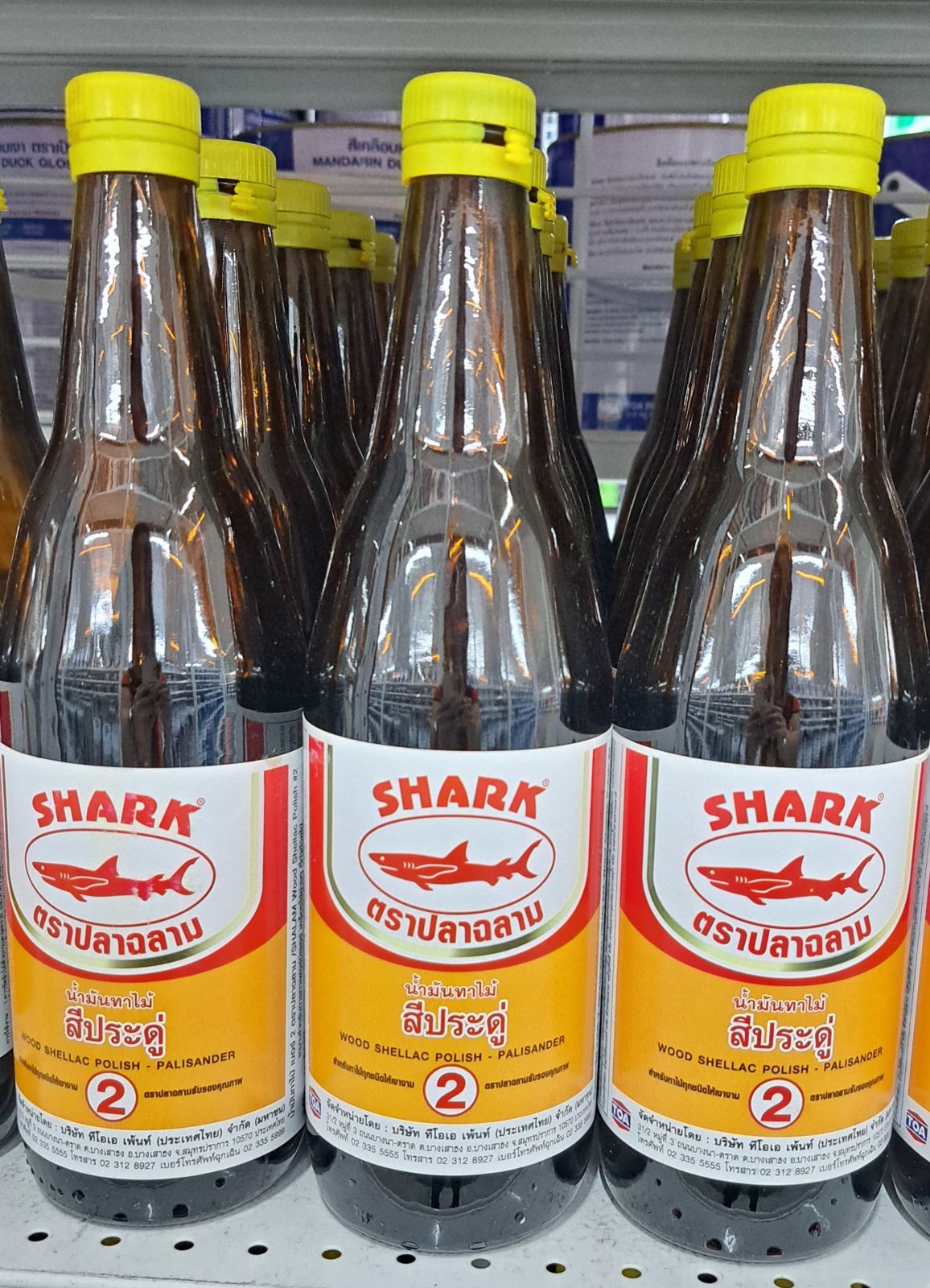 น้ำมันทาไม้ ปลาฉลาม สีประดู่ ขวดใหญ่#2 TOA