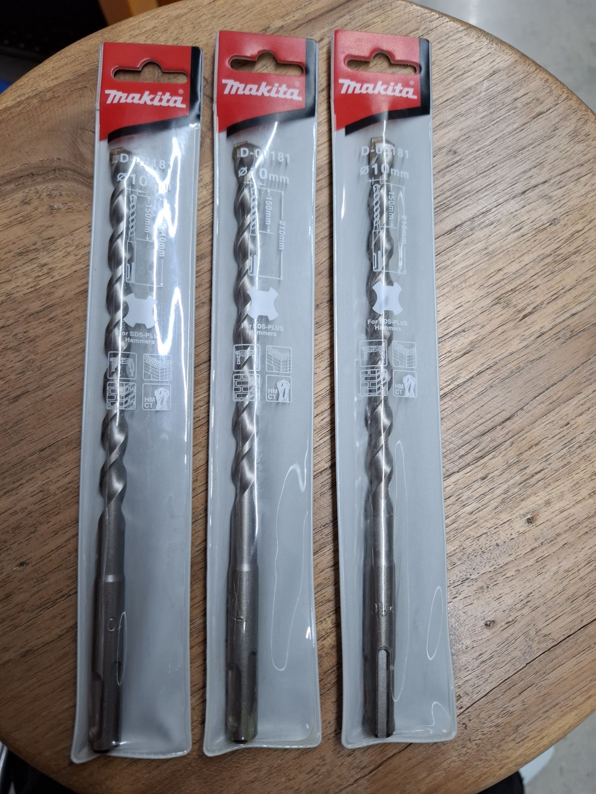 ดอกสว่านโรตารี makita แท้ 10*210 D-00577