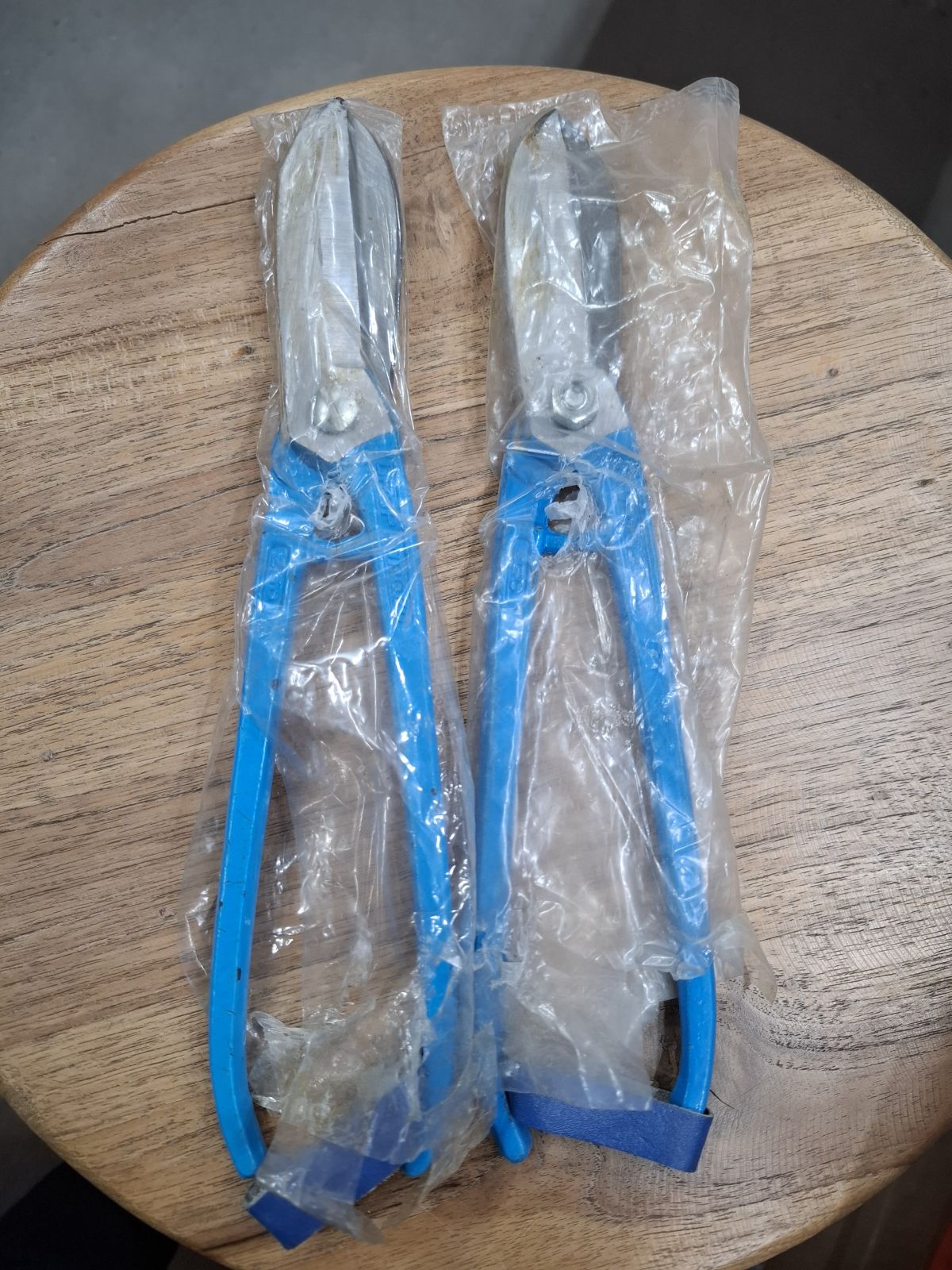 กรรไกรตัดสังกะสีสตาร์ 10"