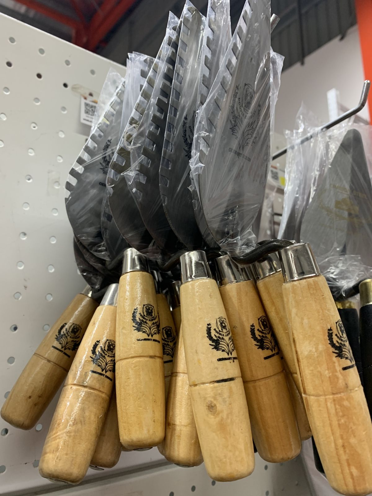 เกียงก่อ ฟันปลา ตราช้างคู่ 6"