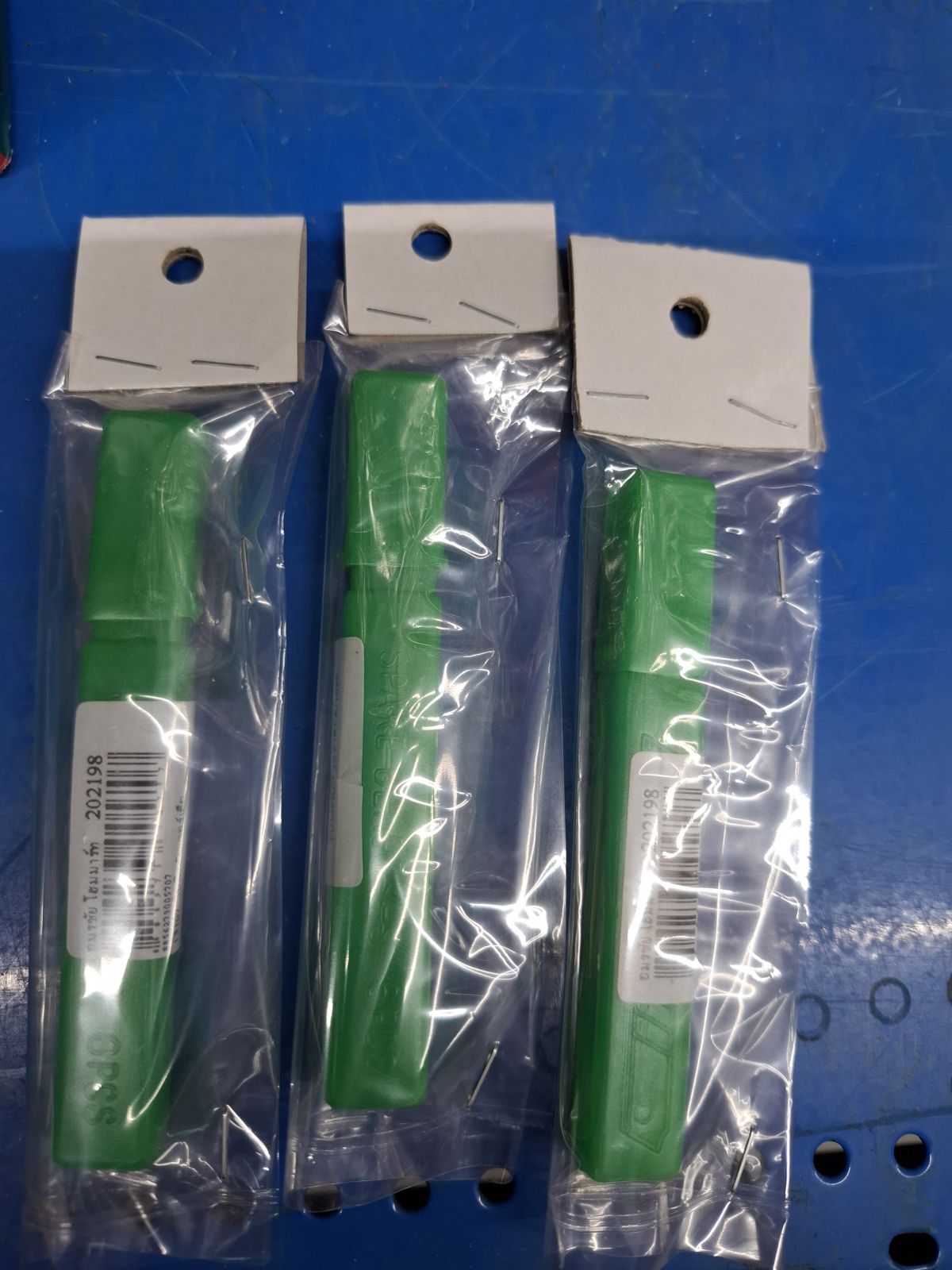 13107  ใบมีดคัทเตอร์เล็ก PUMPKIN 30 องศา R-105S