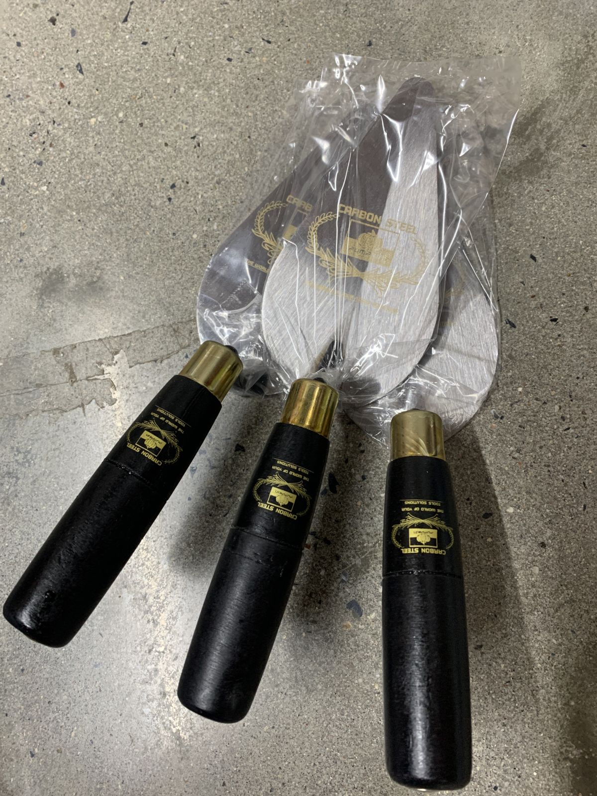 28101 เกียงก่อปูน  PUMPKIN  ด้ามดำ