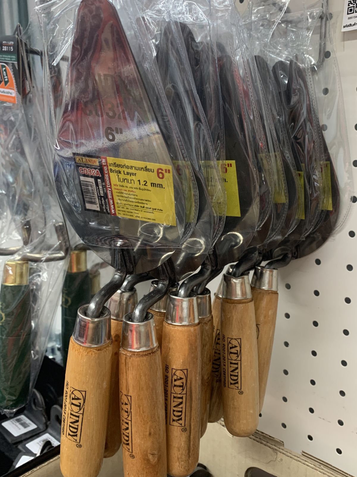 C032A เกียงฉาบใบโพธิ์ 6"  AT INDY ด้ามไม้