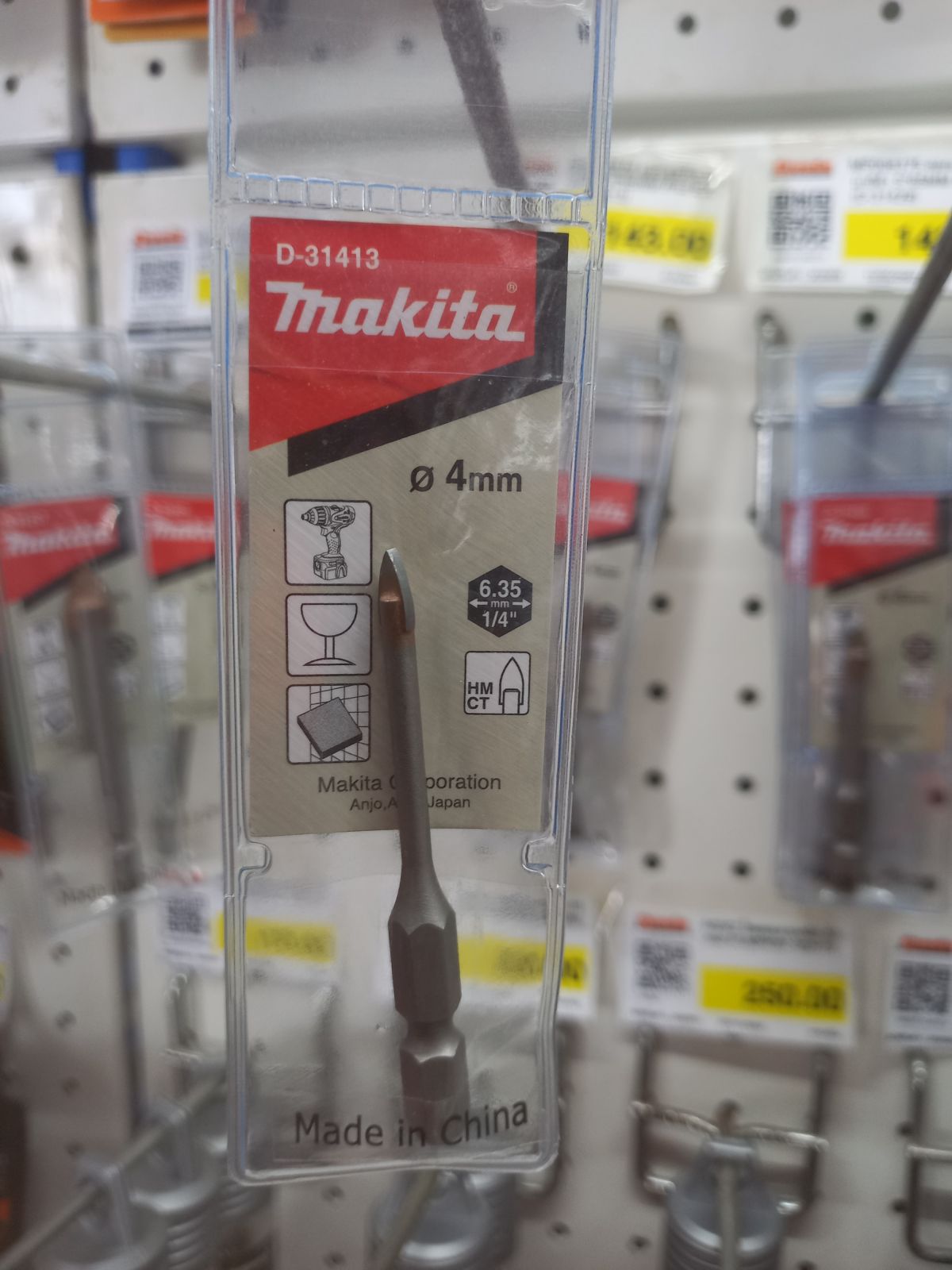 MP008370 ดอกเจาะกระจก มากีต้า 4*65MM ก้านHEX (D-31413)