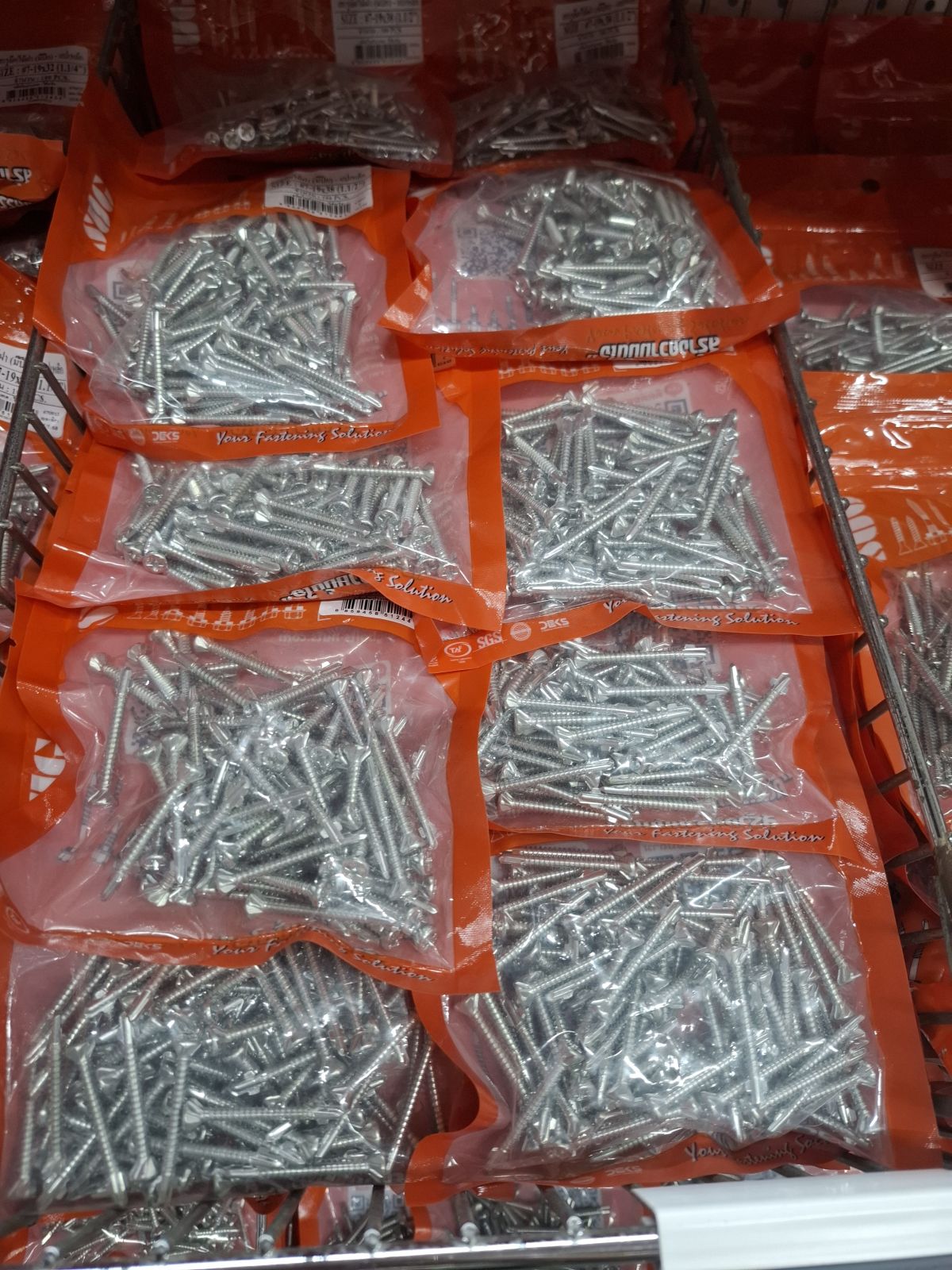 สกรูยึดไม้ฝา SUG แปเหล็ก #7-19*38 (1.1/2") ชุบ  ปลายสว่าน มีปีก (100 ตัว)