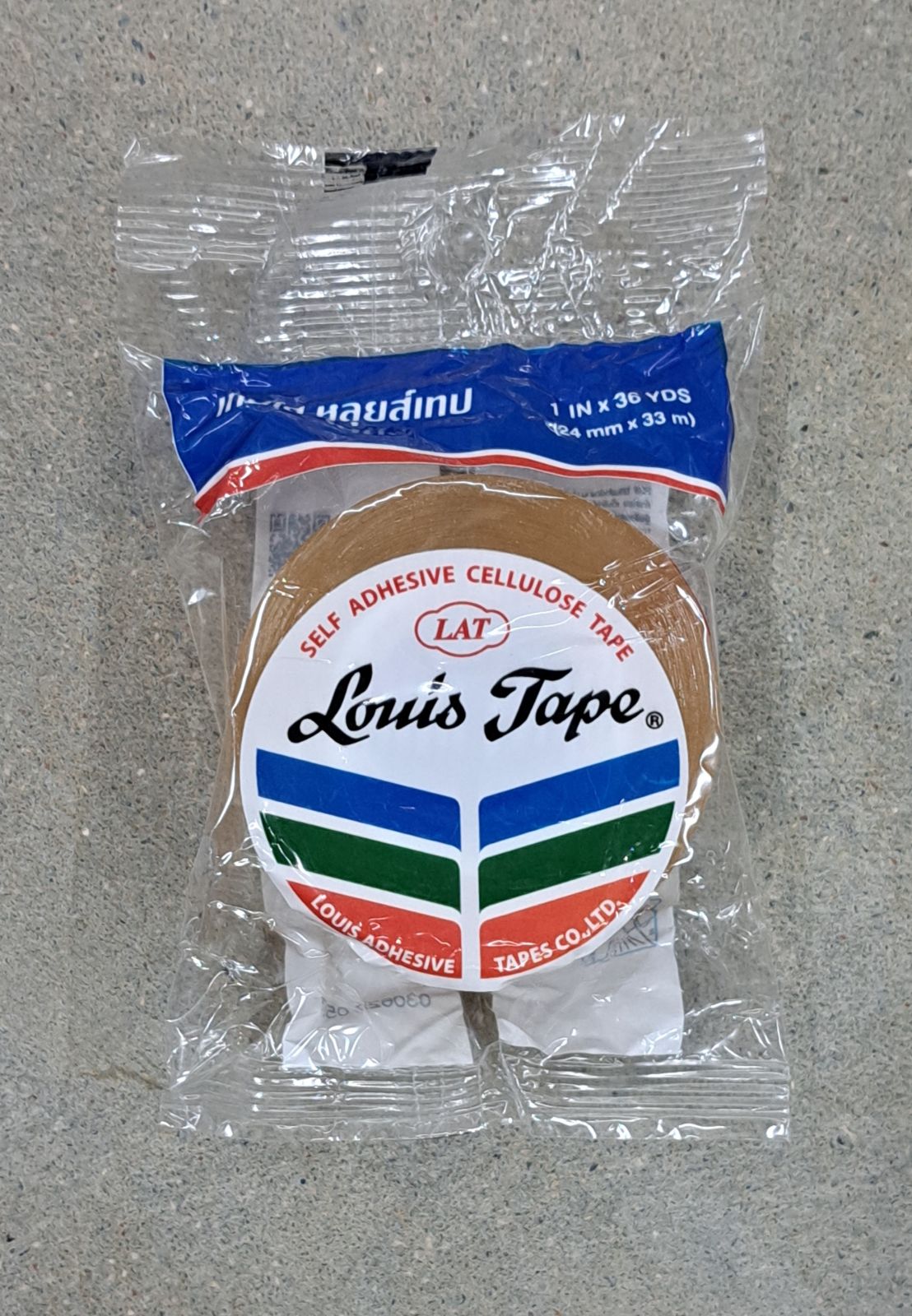 เทปใส 1" 36 หลา แกนเล็ก LOUIS