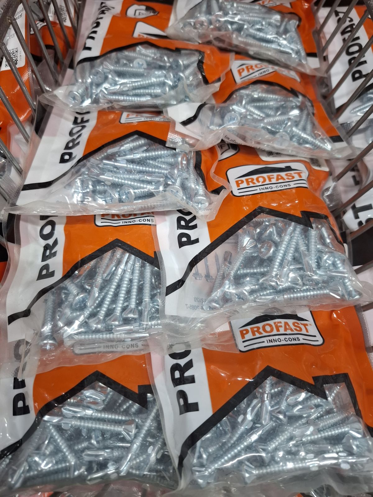 สกรูไม้ฝา PROFAST 10*40 (มีปีก)(50 ตัว)