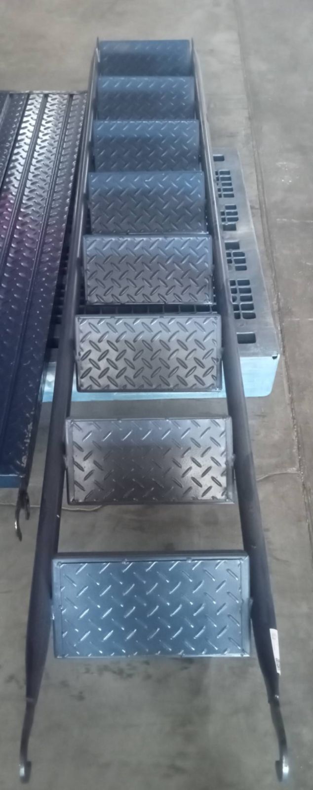 บันได นั่งร้าน MARTON