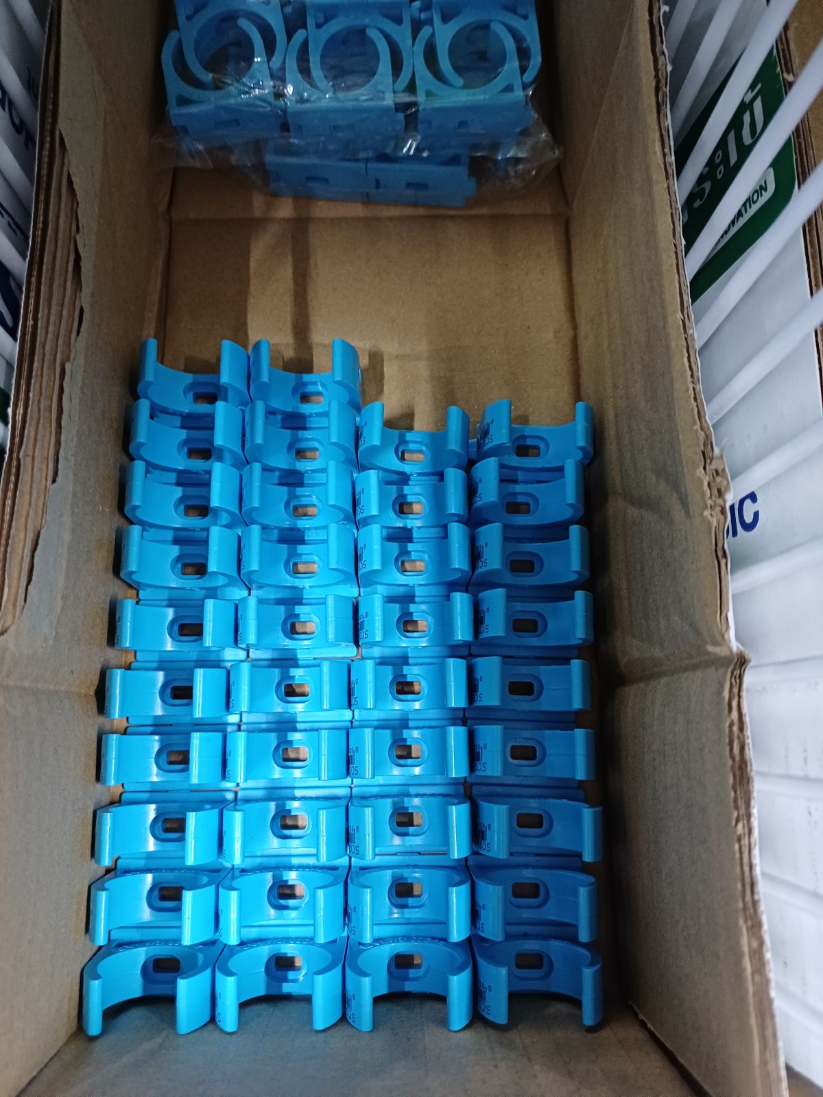 กิ๊ปรัดท่อแบบก้ามปู 3/4" (SCG)