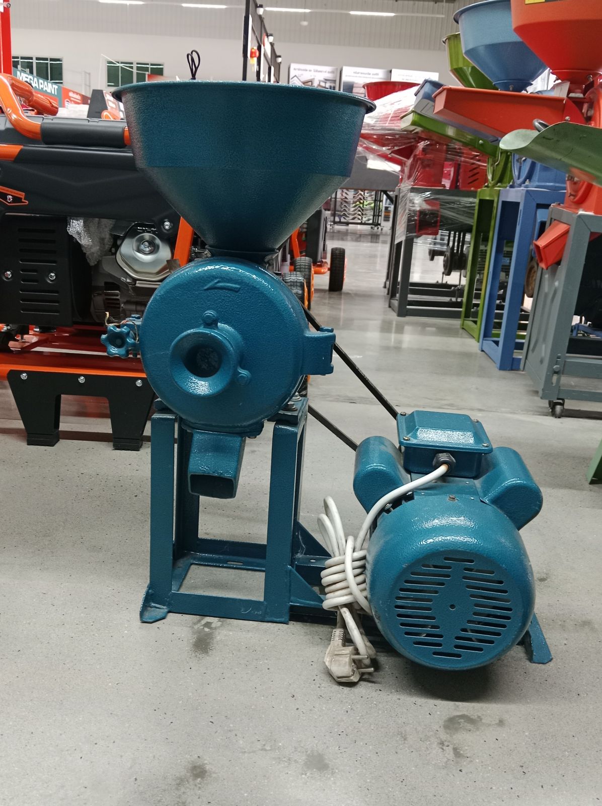 เครื่องบด Magnum/GP830/M150/YL90S2/1600W/2.2แรงม้า/2800รอบ/นาที