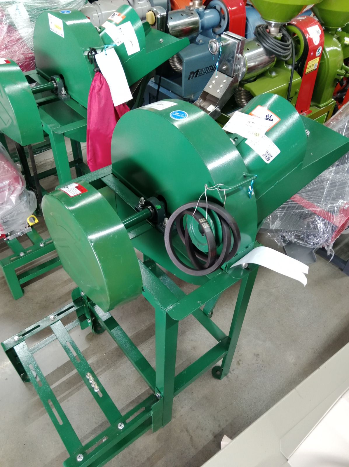 (58-973)เครื่องสับหญ้า Magnum เพาเวอร์คัท 4 ใบมีด GS150-4S (เฉพาะเครื่อง)