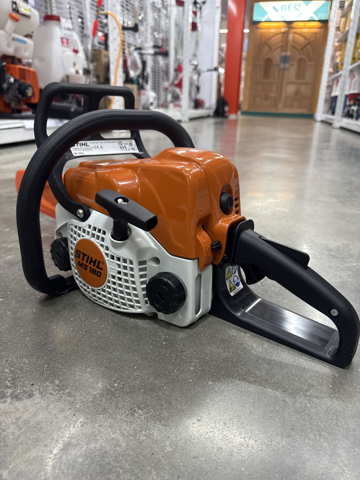 เครื่องเลื่อยโซ่ยนต์ STIHL MS180 (0.8HP) บาร์ 12"