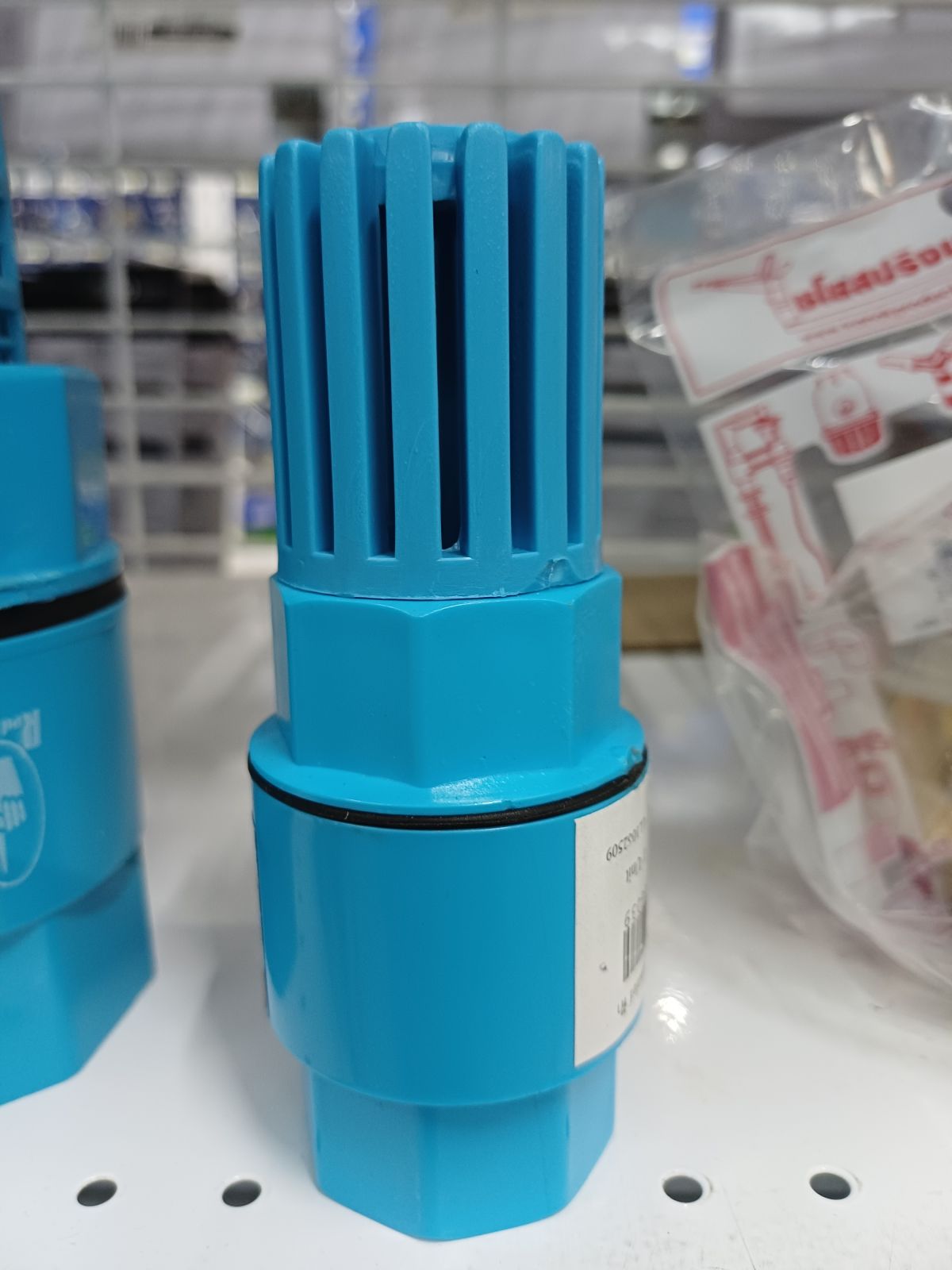 ฟุตวาล์วเกลียวใน 1" ลิ้นเคเปอร์ สีฟ้า 231-25