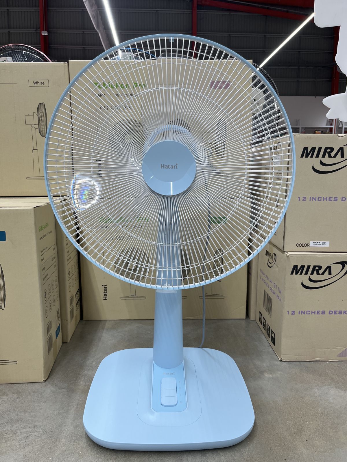 พัดลมตั้งโต๊ะ Hatari 18" T18M1/T18M2