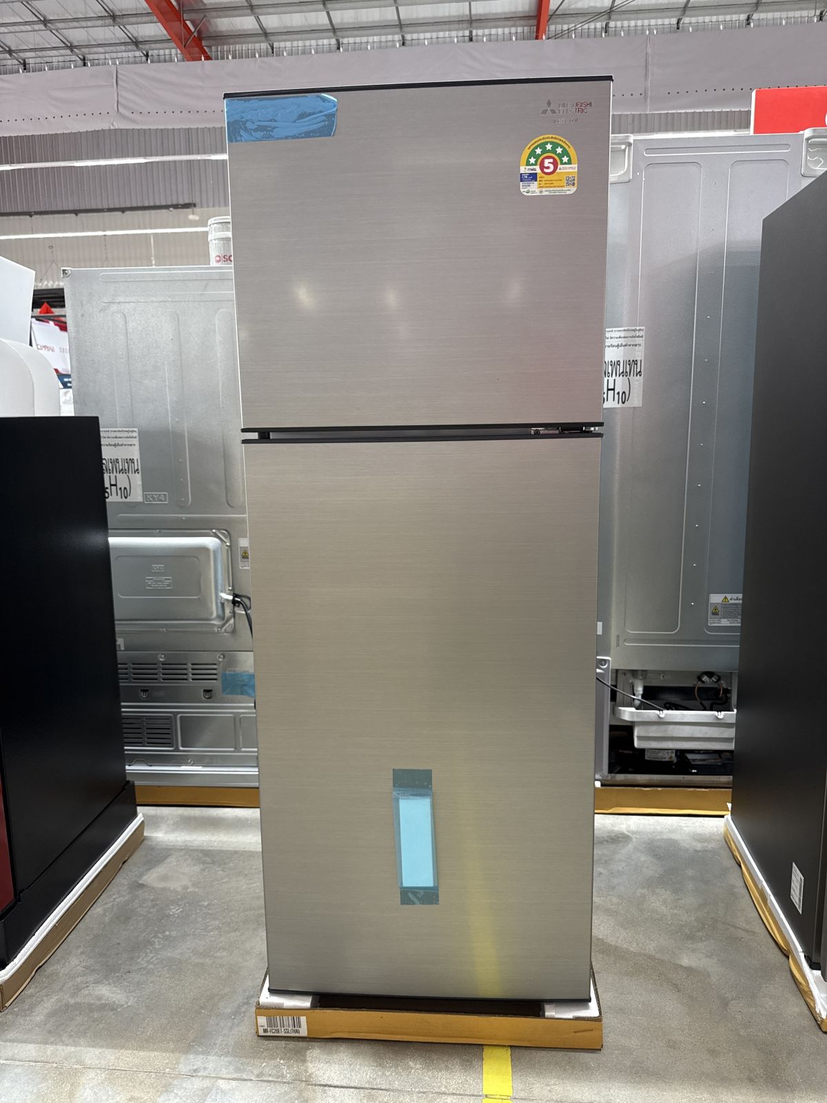 ตู้เย็น 2 ประตู MITSUBISHI MR-FC26ET 8.6 คิว