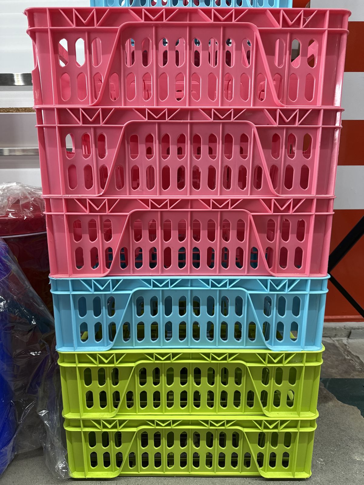 ลังคว่ำแก้ว 24 ช่อง NO 991